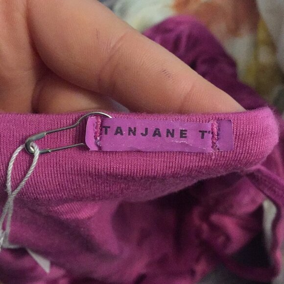 XS LOVE TANJANE Crop Top EE24 2539 - Picture 5 of 6